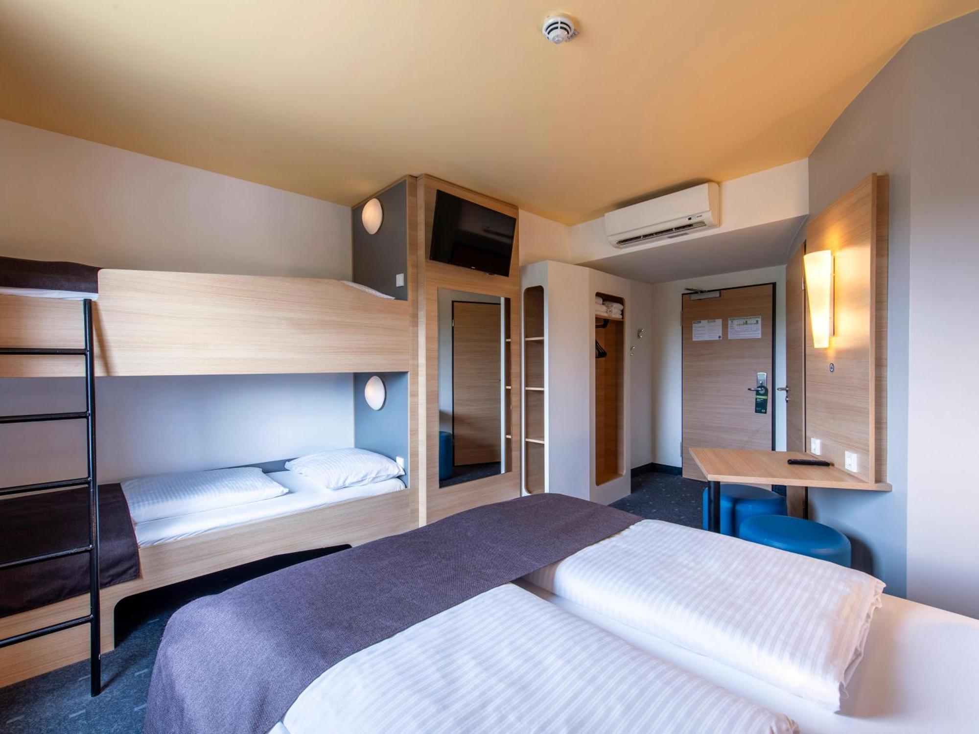 B&B Hotel Augsburg-Sued Bagian luar foto