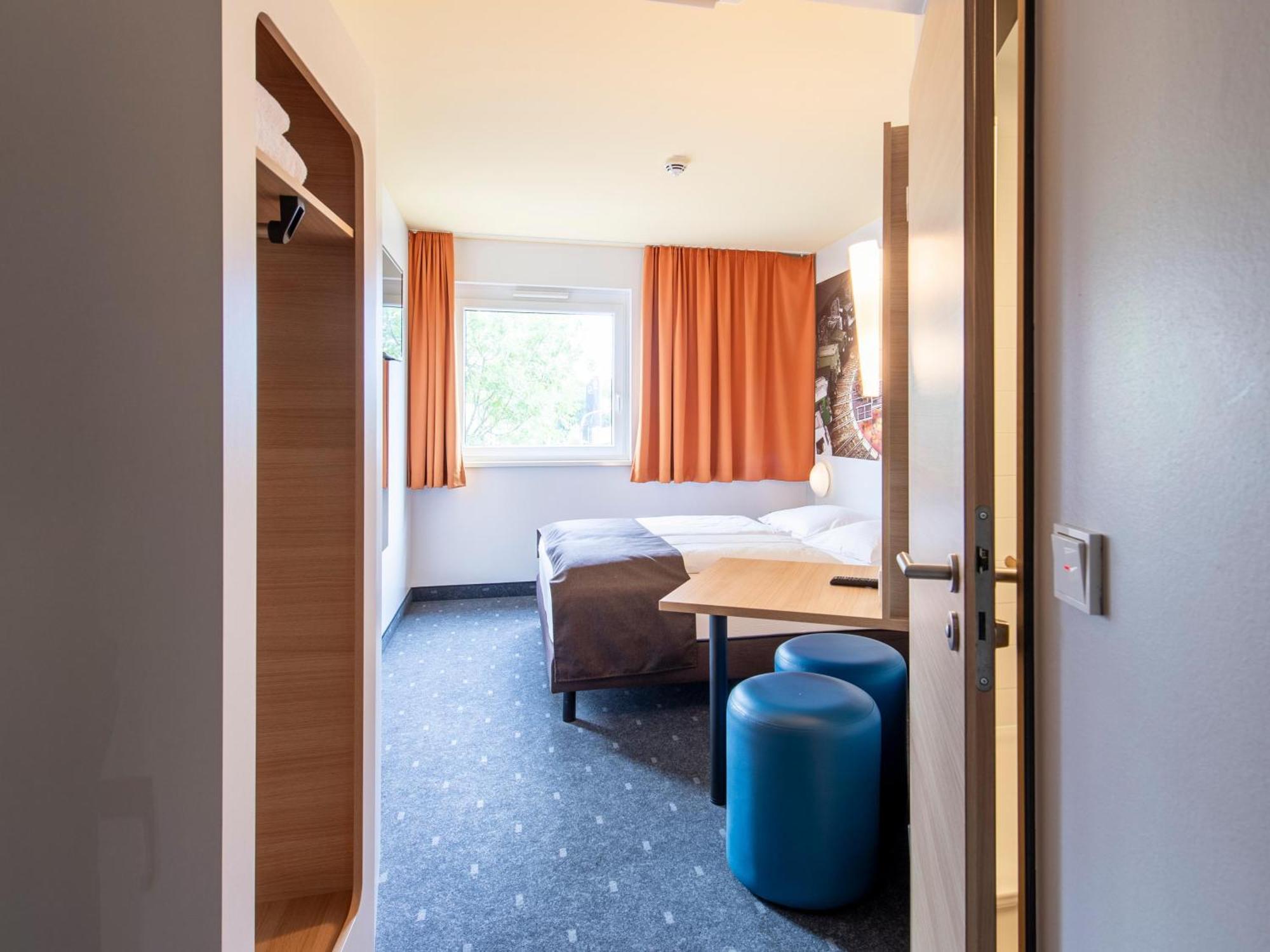 B&B Hotel Augsburg-Sued Bagian luar foto